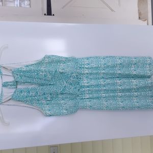 Bisou Bisou ruffled dress, size 4